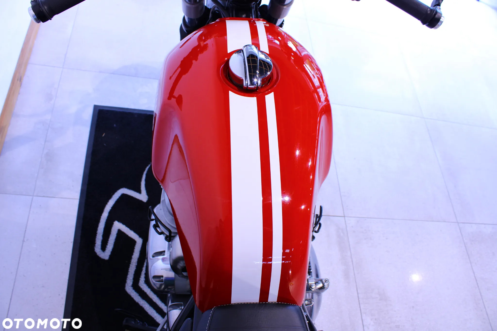 Royal Enfield Continental - 11