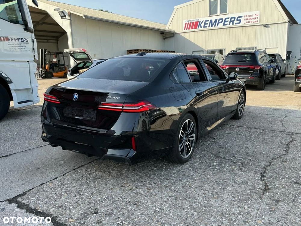 BMW Seria 5 2024 photo 5
