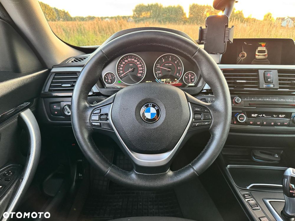BMW 3GT 318d Sport Line - 17