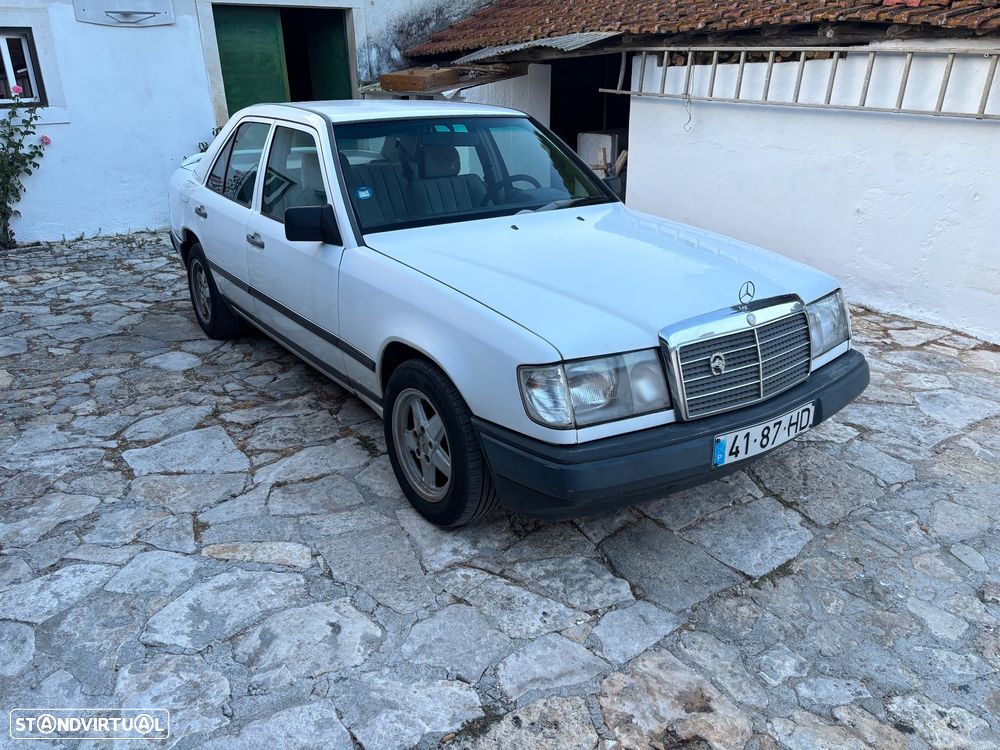 Mercedes-Benz W124 (1984-1997) 250 D - 1