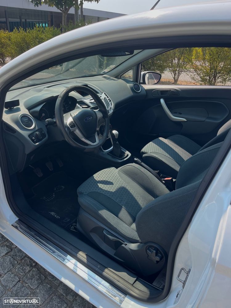 Ford Fiesta - 7