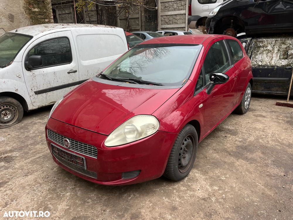 Dezmembrez Fiat Punto 2008 visiniu 1,4  benzina coupe - 1