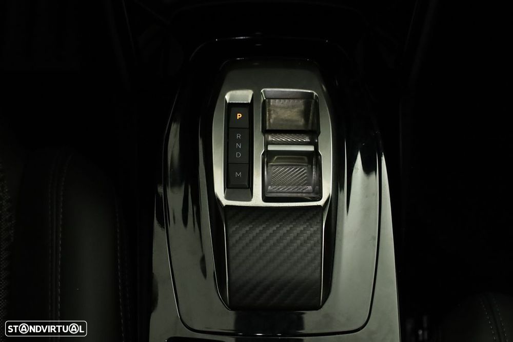 Peugeot 2008 1.2 PureTech GT EAT8 - 14