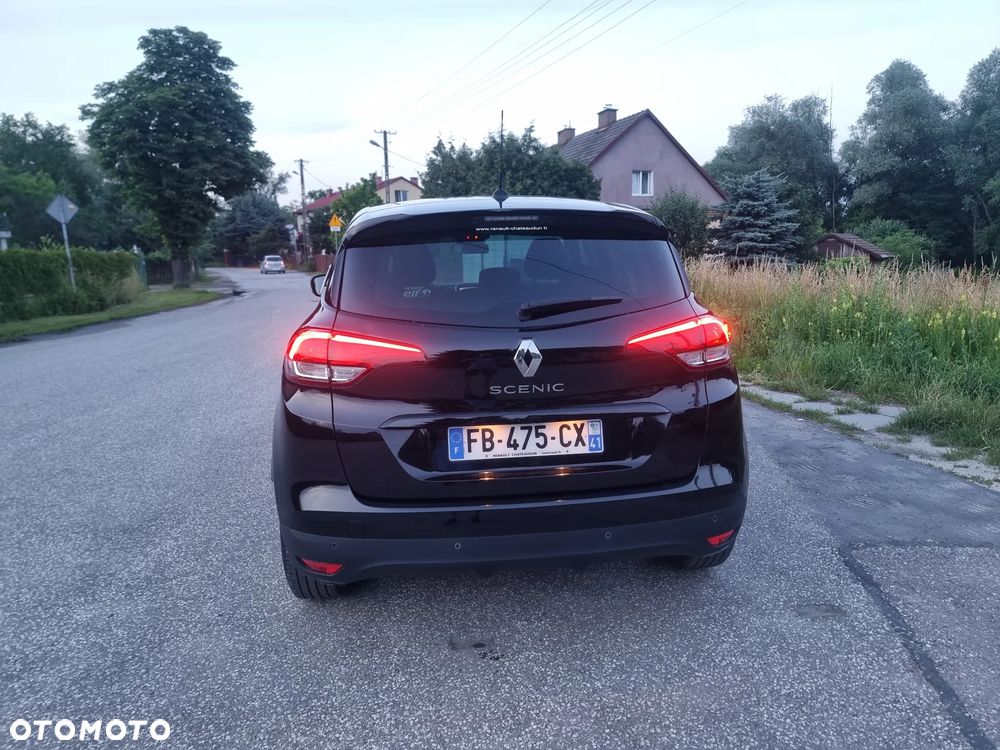 Renault Scenic Energy dCi 110 S&S Paris - 32