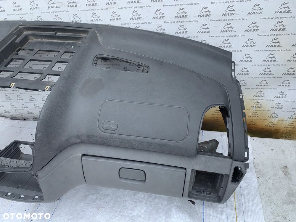 Mercedes Vito W639 deska rozdzielcza, konsola - 3
