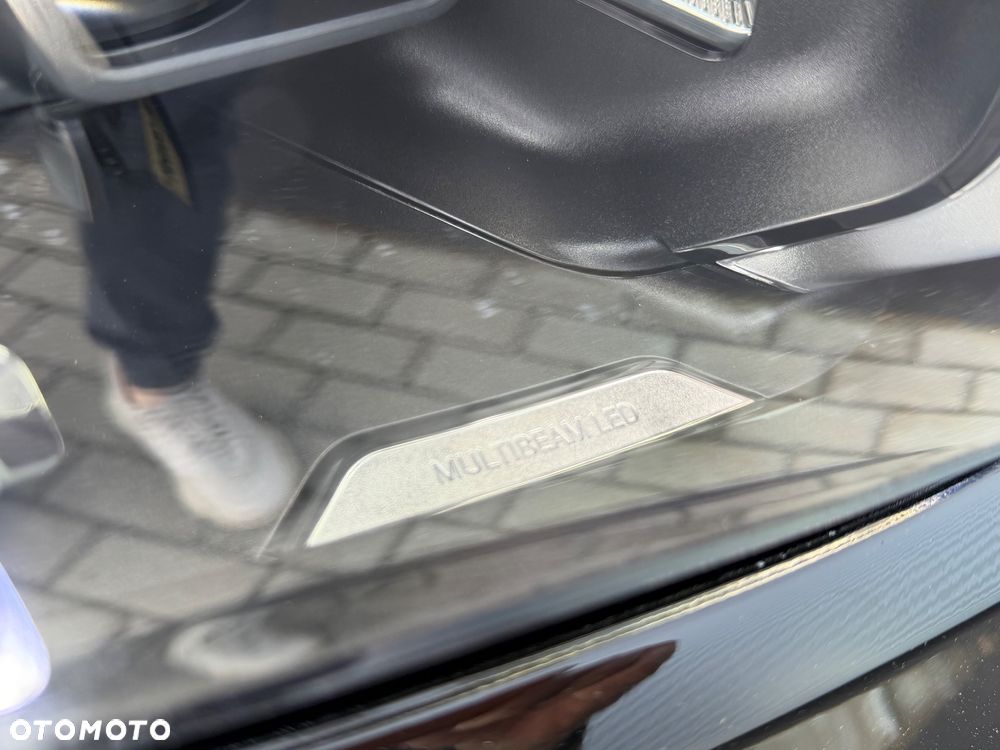 Mercedes-Benz GLB 250 4-Matic AMG Line 8G-DCT - 22