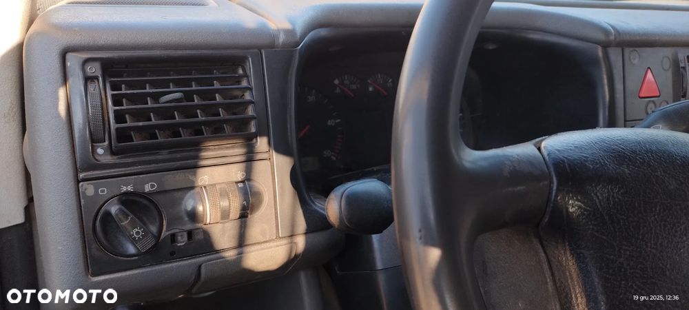 Volkswagen Transporter - 17