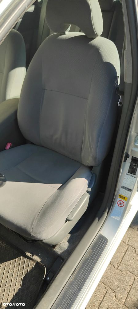 Toyota Prius 1.5 VVT-i Sol - 8