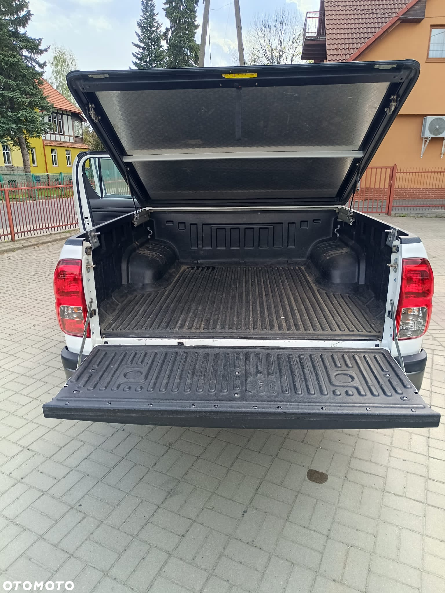 Toyota Hilux 2.4 D-4D Double Cab DLX 4x4 - 14