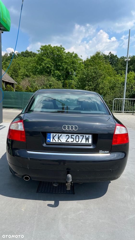 Audi A4 Limousine - 6