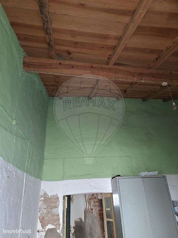 Moradia T2 para venda - Grande imagem: 2/18