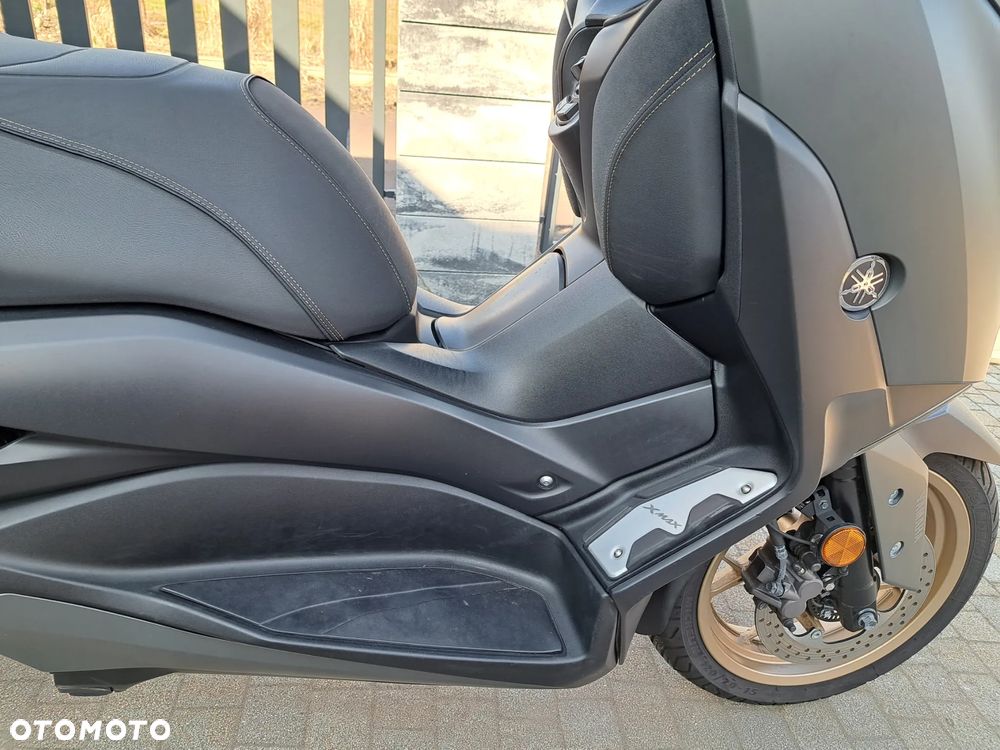 Yamaha X-max - 16
