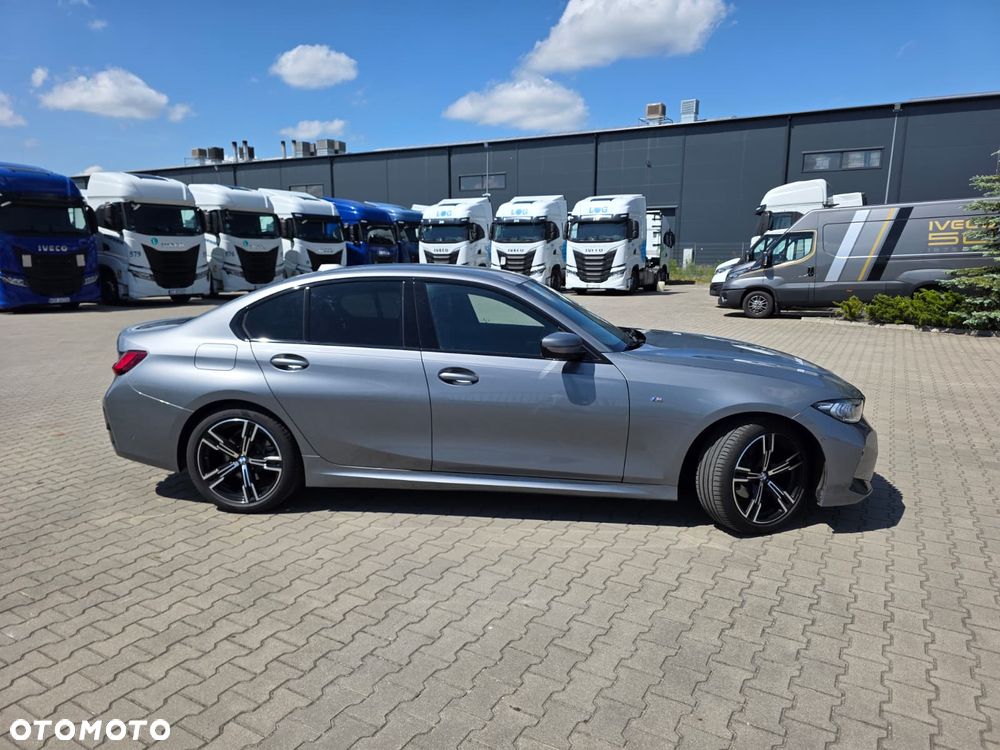 BMW Seria 3 318i M Sport - 2