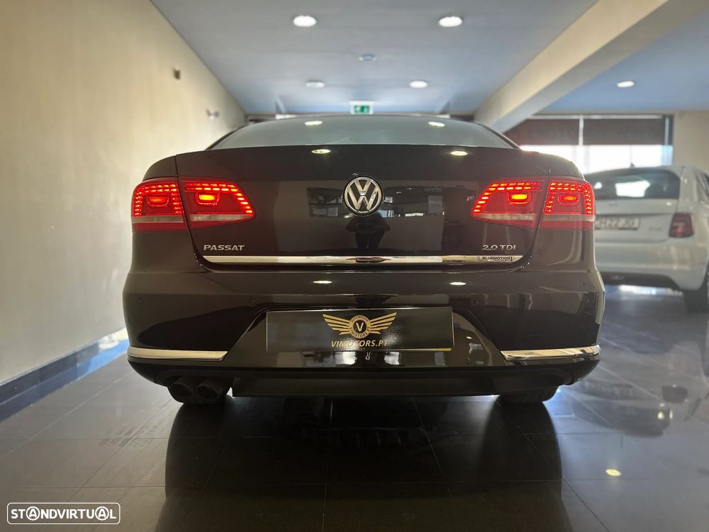 VW Passat 2.0 TDI BlueMotion Trendline - 8