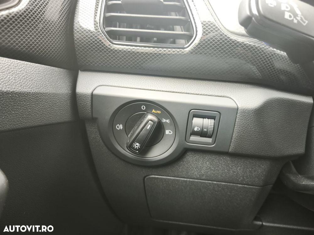 Volkswagen T-Cross 1.0 TSI DSG Life - 22