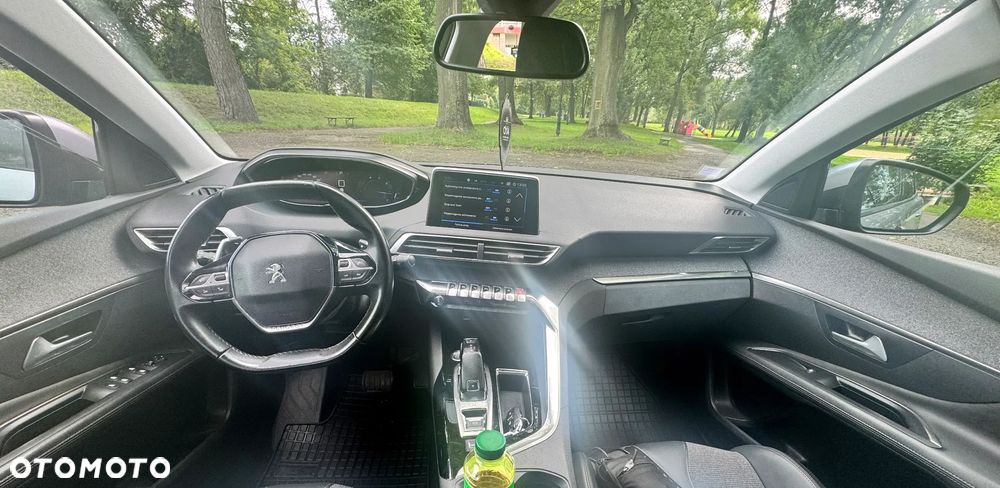 Peugeot 3008 1.5 BlueHDi Allure S&S EAT8 - 17