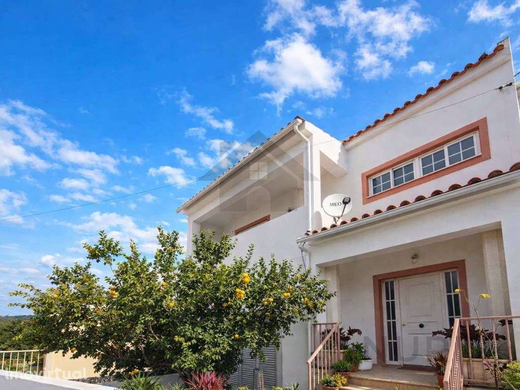 Moradia T3 com Vista Rio para venda em Portimão - Grande imagem: 2/40