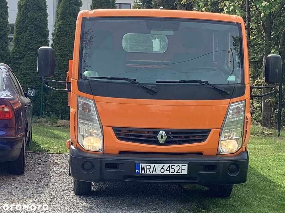 Renault Maxity - 6
