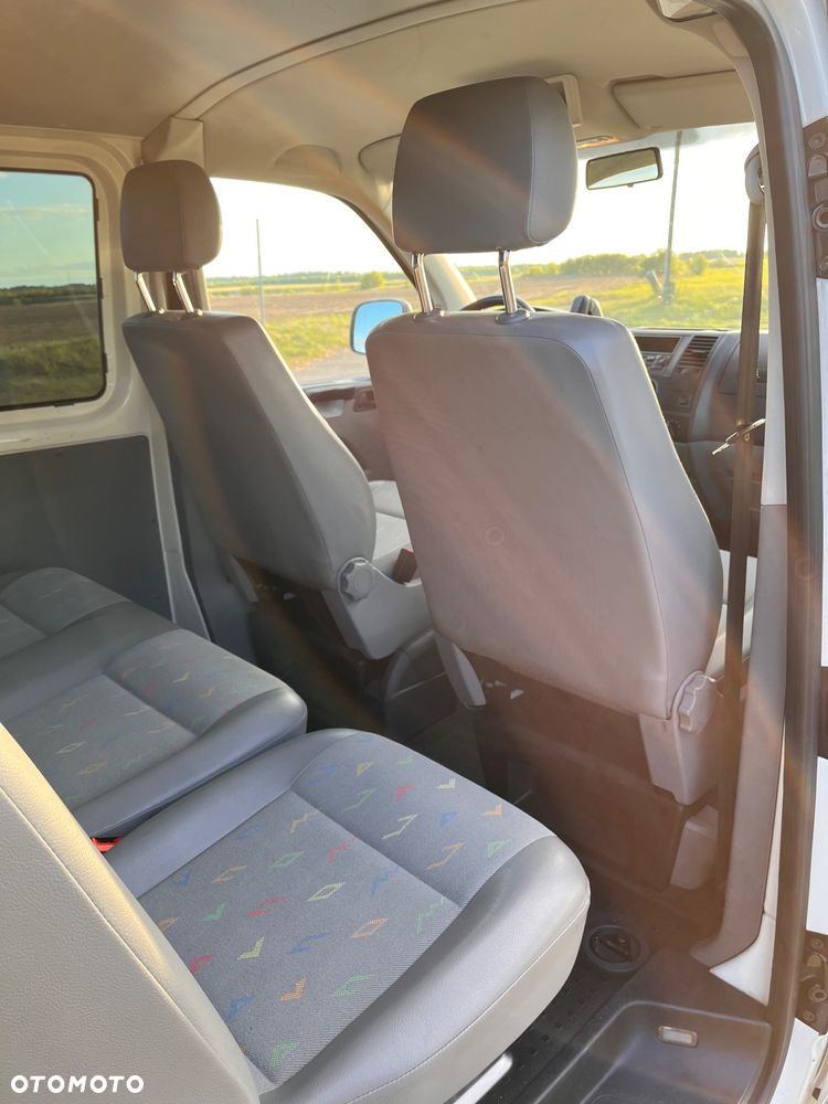 Volkswagen Transporter - 11