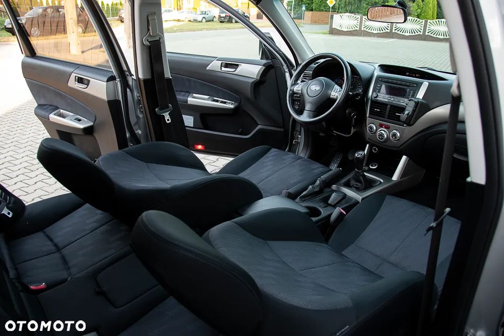 Subaru Forester 2.0X Exclusive - 26