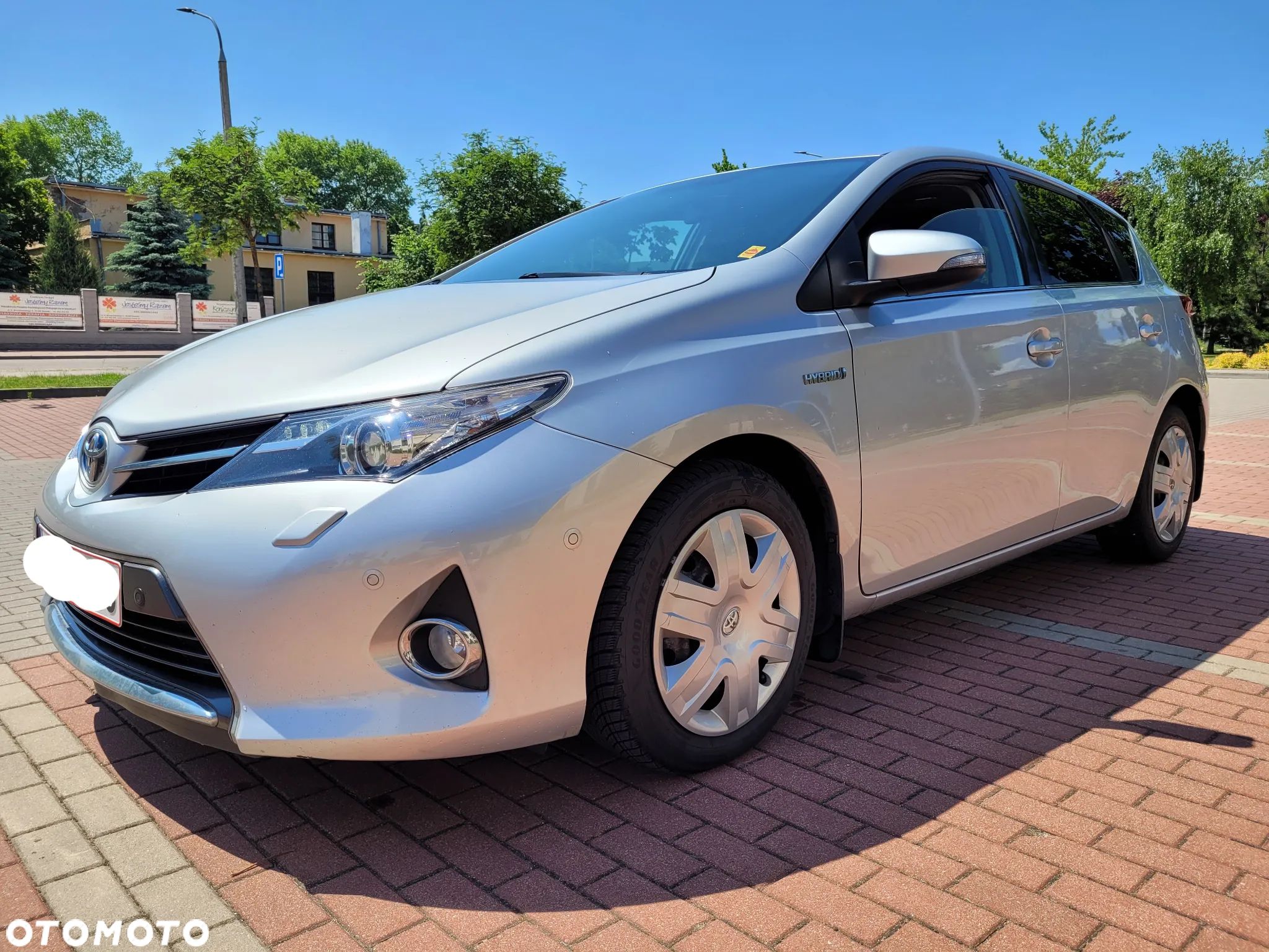 Toyota Auris Hybrid 135 Premium - 1