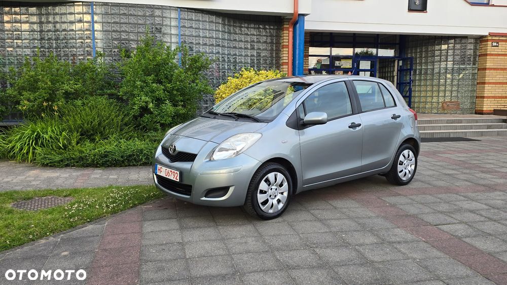 Toyota Yaris - 36