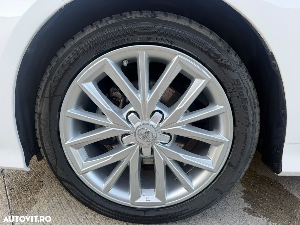 Toyota Corolla 1.8 HSD Dynamic - 26