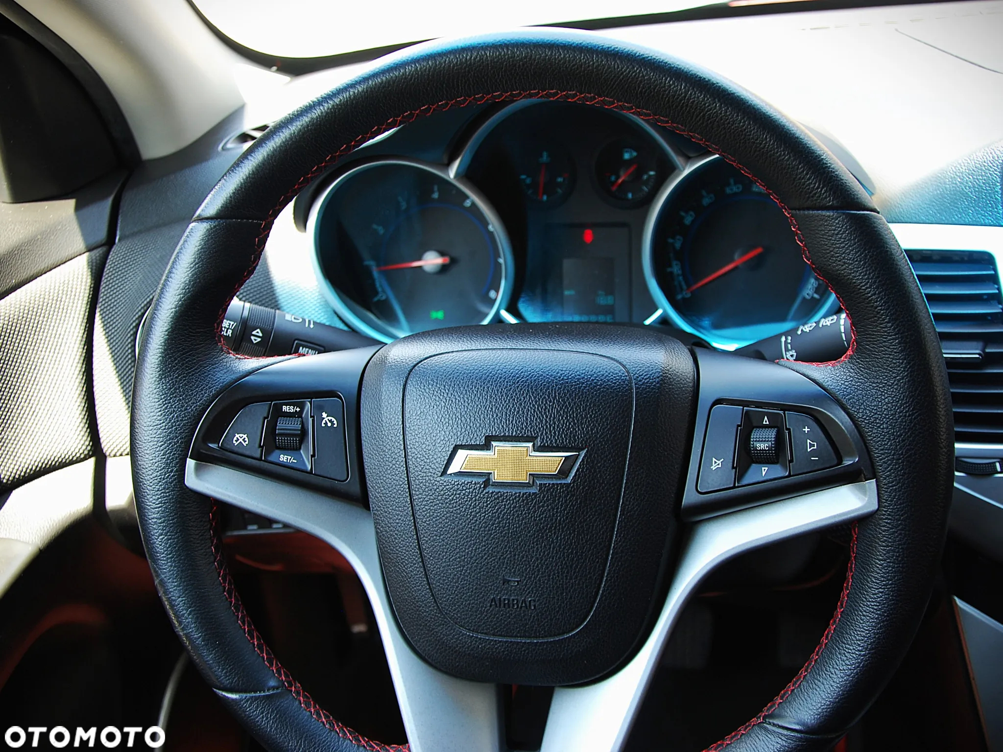 Chevrolet Cruze 1.6 LS+ - 20