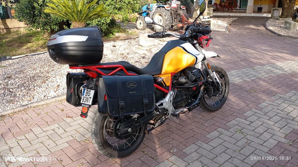 Moto Guzzi 850 V85TT - 3