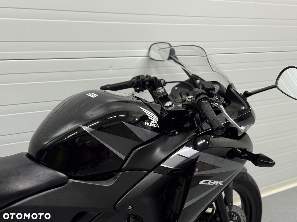 Honda CBR - 9