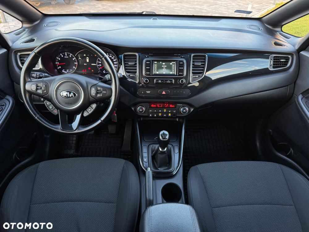 Kia Carens 1.6 GDI Business Line EU6 - 10