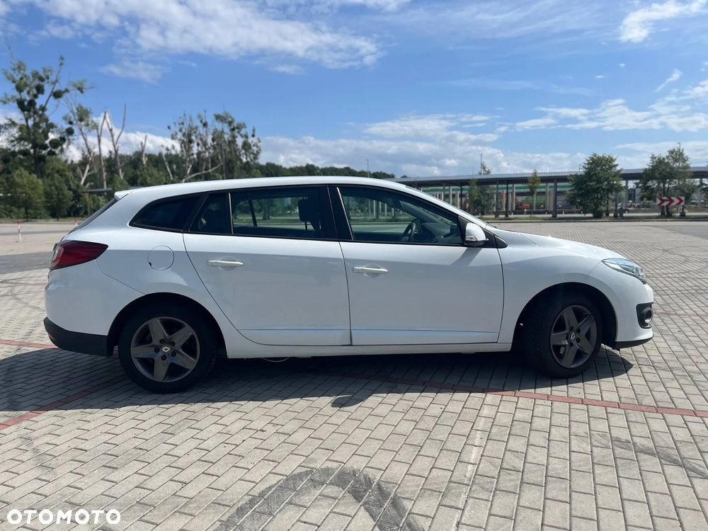 Renault Megane dCi 95 FAP Paris - 24
