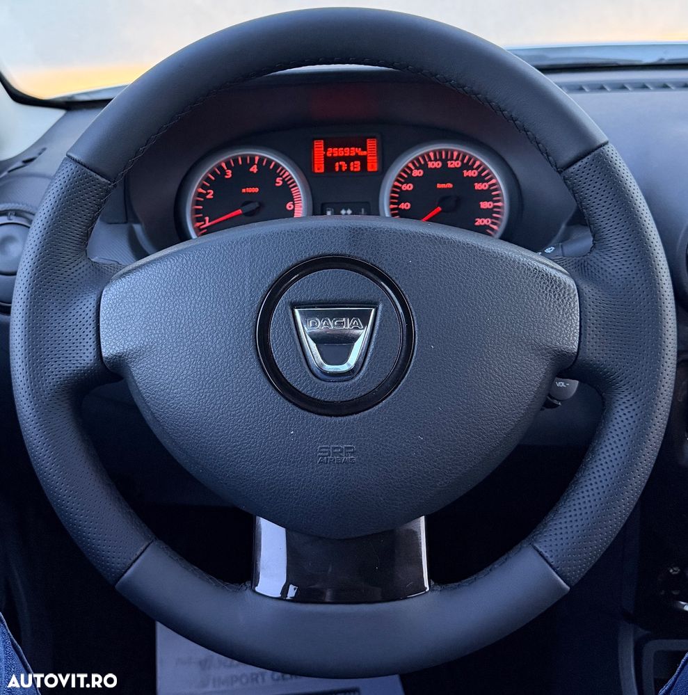 Dacia Duster 1.5 dCi 4x2 Ambiance - 27