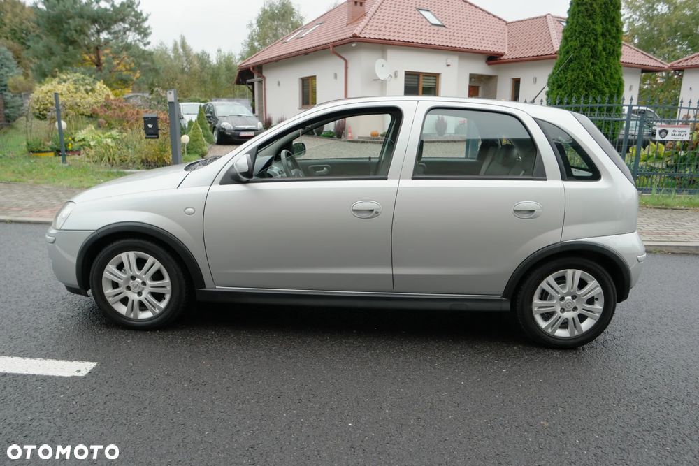 Opel Corsa 1.2 16V Silverline - 9