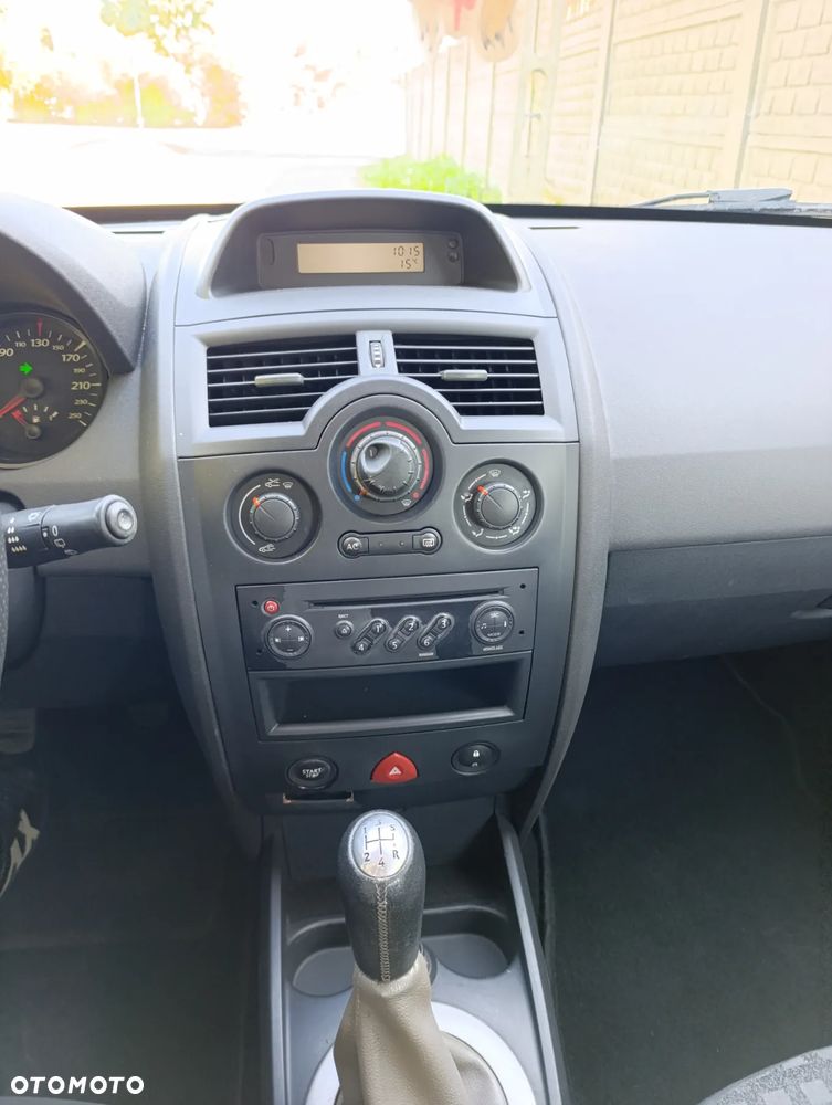 Renault Megane 1.6 Avantage - 10