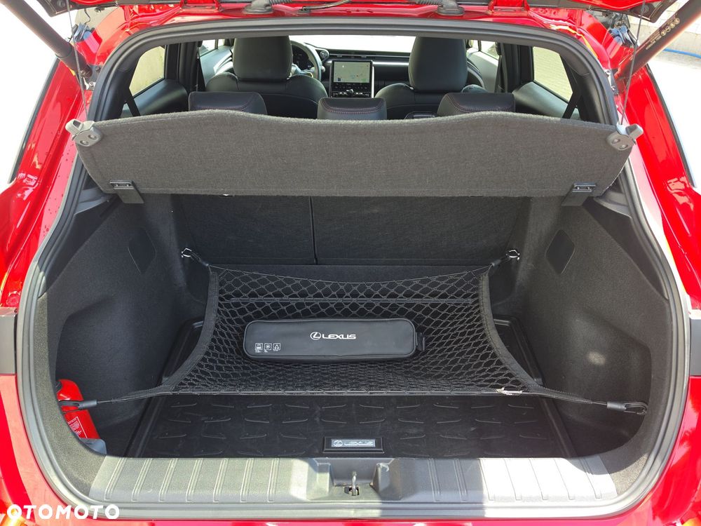 Lexus LBX 1.5 Hybrid Emotion - 26