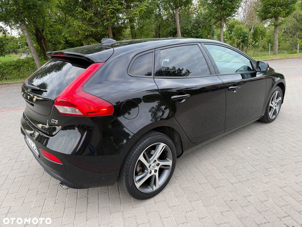 Volvo V40 D3 Momentum - 6