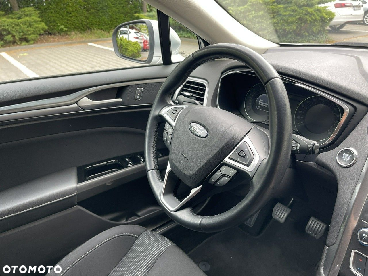 Ford Mondeo - 40