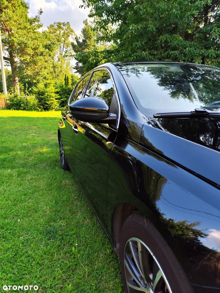 Peugeot 308 - 3