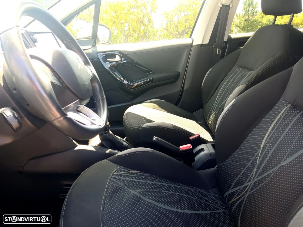 Peugeot 208 1.2 VTi Active - 9