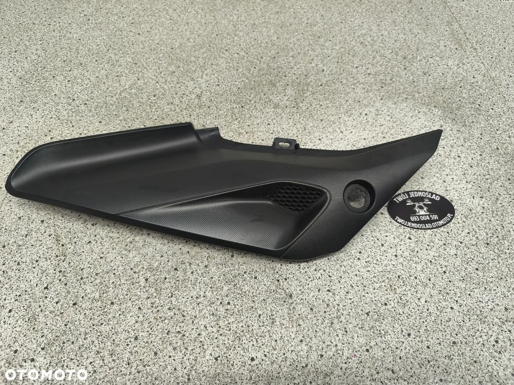 Owiewka, osłona lewa, bok, boczek, wypełnienie lewe Triumph Trident 660 2022 - 1