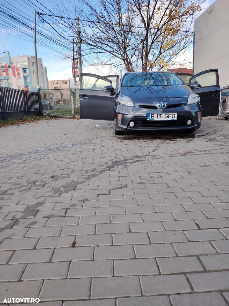 Toyota Prius Sol - 31