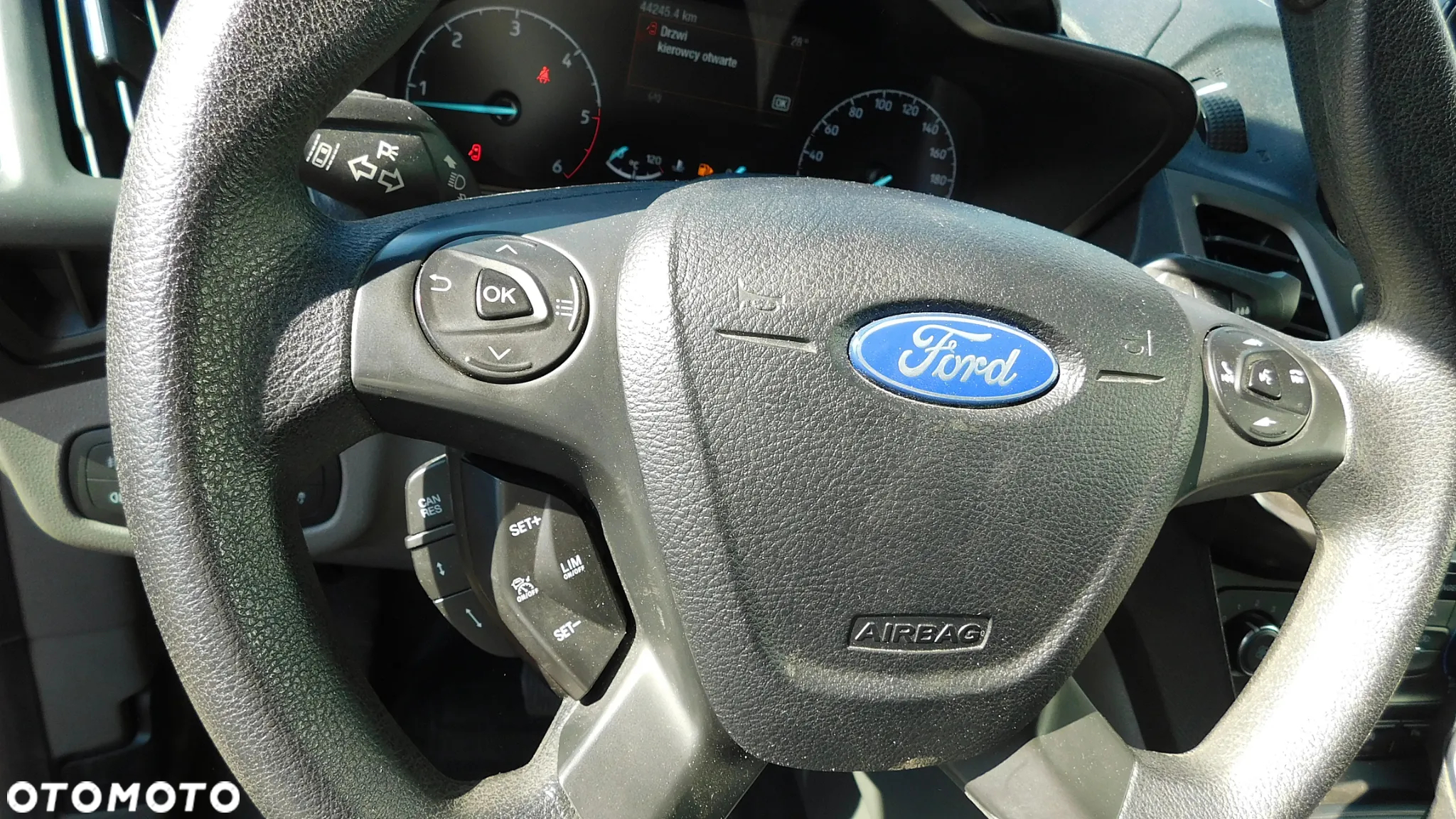 Ford Transit Connect - 8