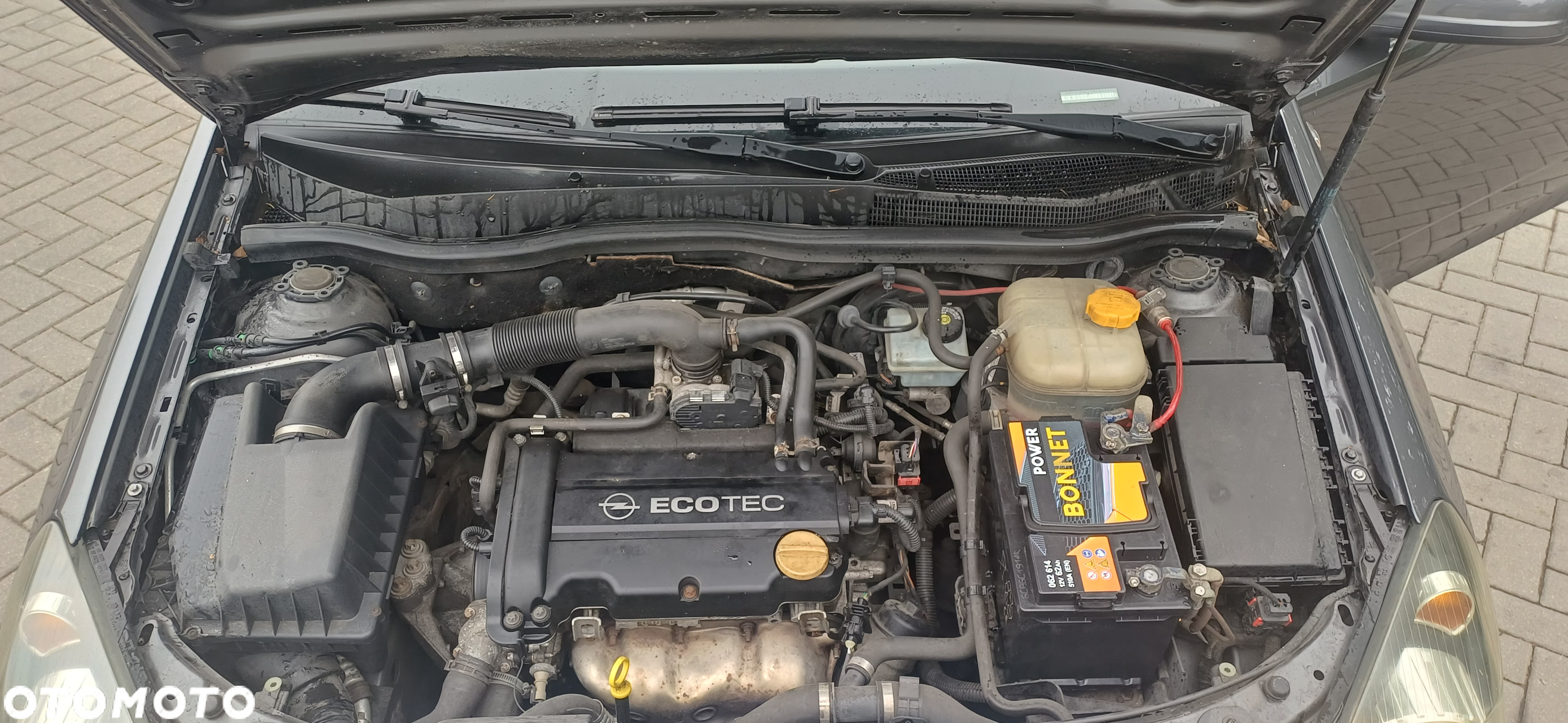 Opel Astra IV GTC 1.4 Active - 7