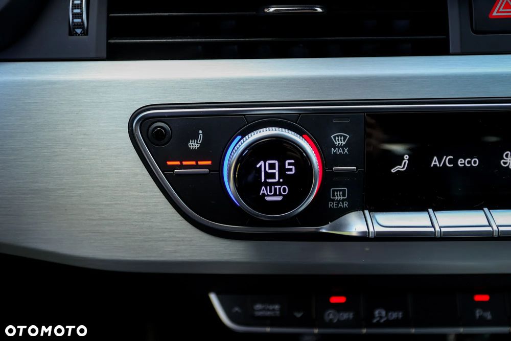 Audi A4 Avant 40 TDI S tronic S line - 32