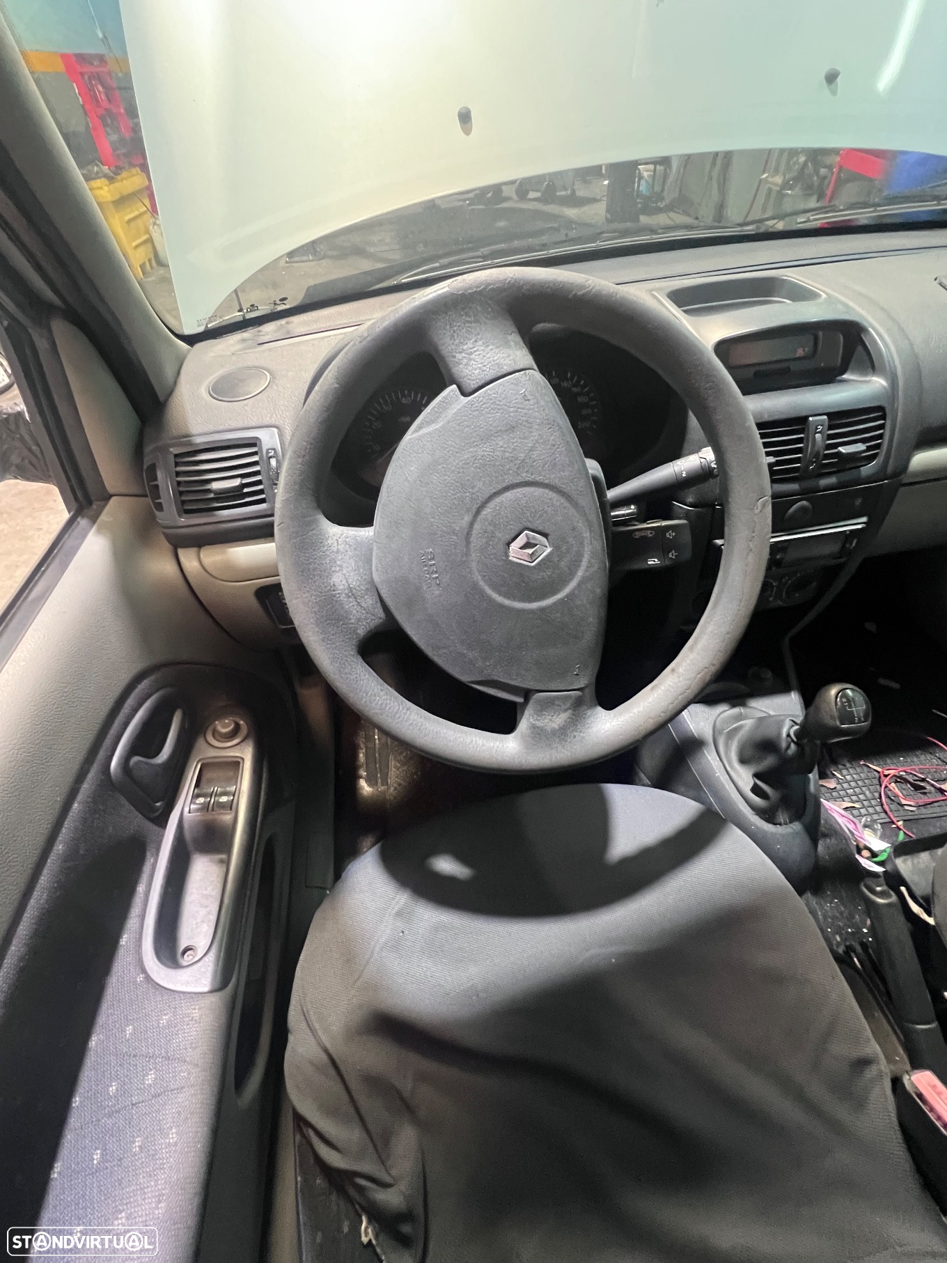 Renault Clio 1.2 16V Confort - 7