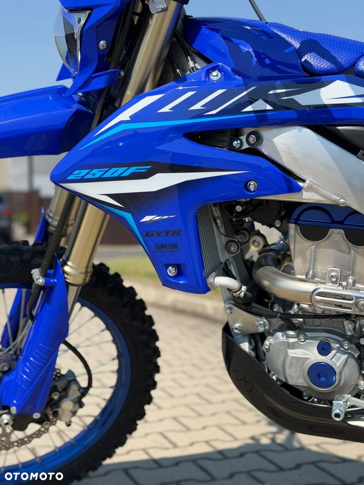 Yamaha WR - 7