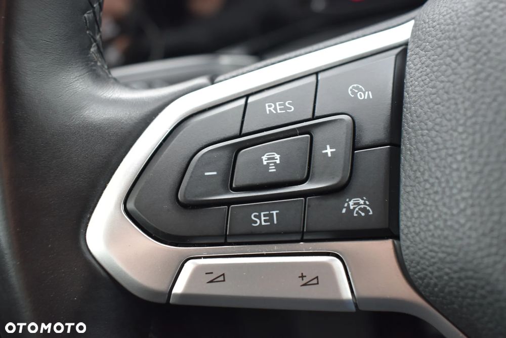 Volkswagen Golf 1.5 TSI OPF Style - 27