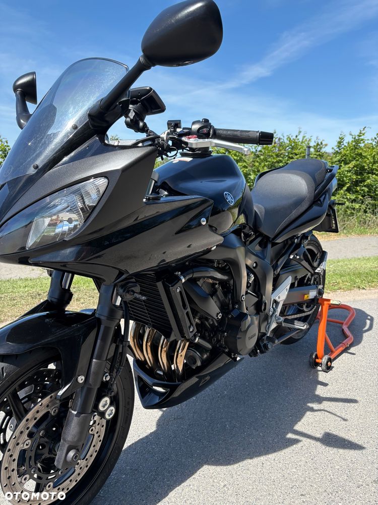 Yamaha FZ6 - 2