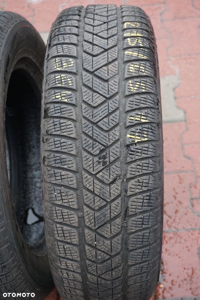 215 65 17 Pirelli Scorpion Winter - 3